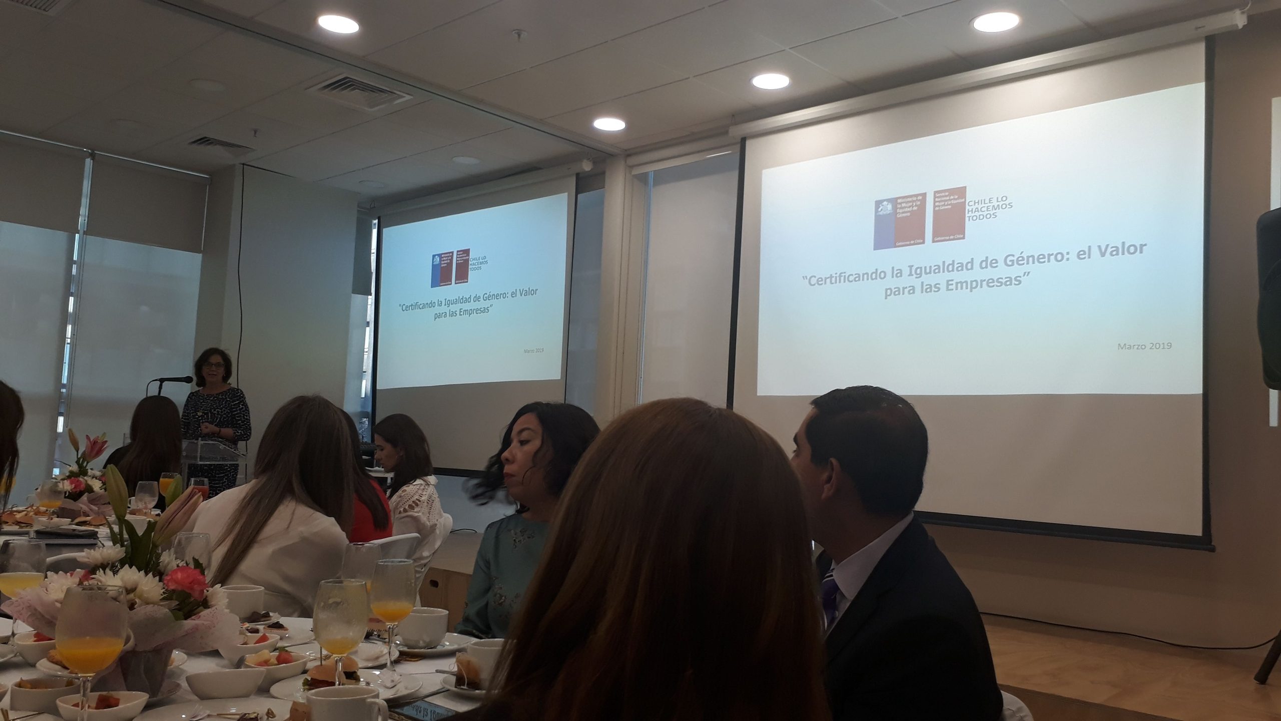 MTT invitó a Achhel a desayuno para informar de nueva norma de calidad relativa a la equidad de género
